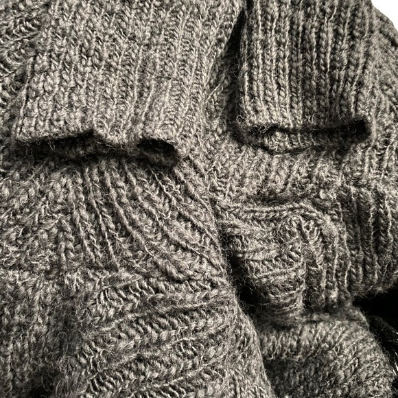 Abercrombie and Fitch Chunky Knit Waterfall Open Front Gray Dolman Cardigan M L - Picture 13 of 14